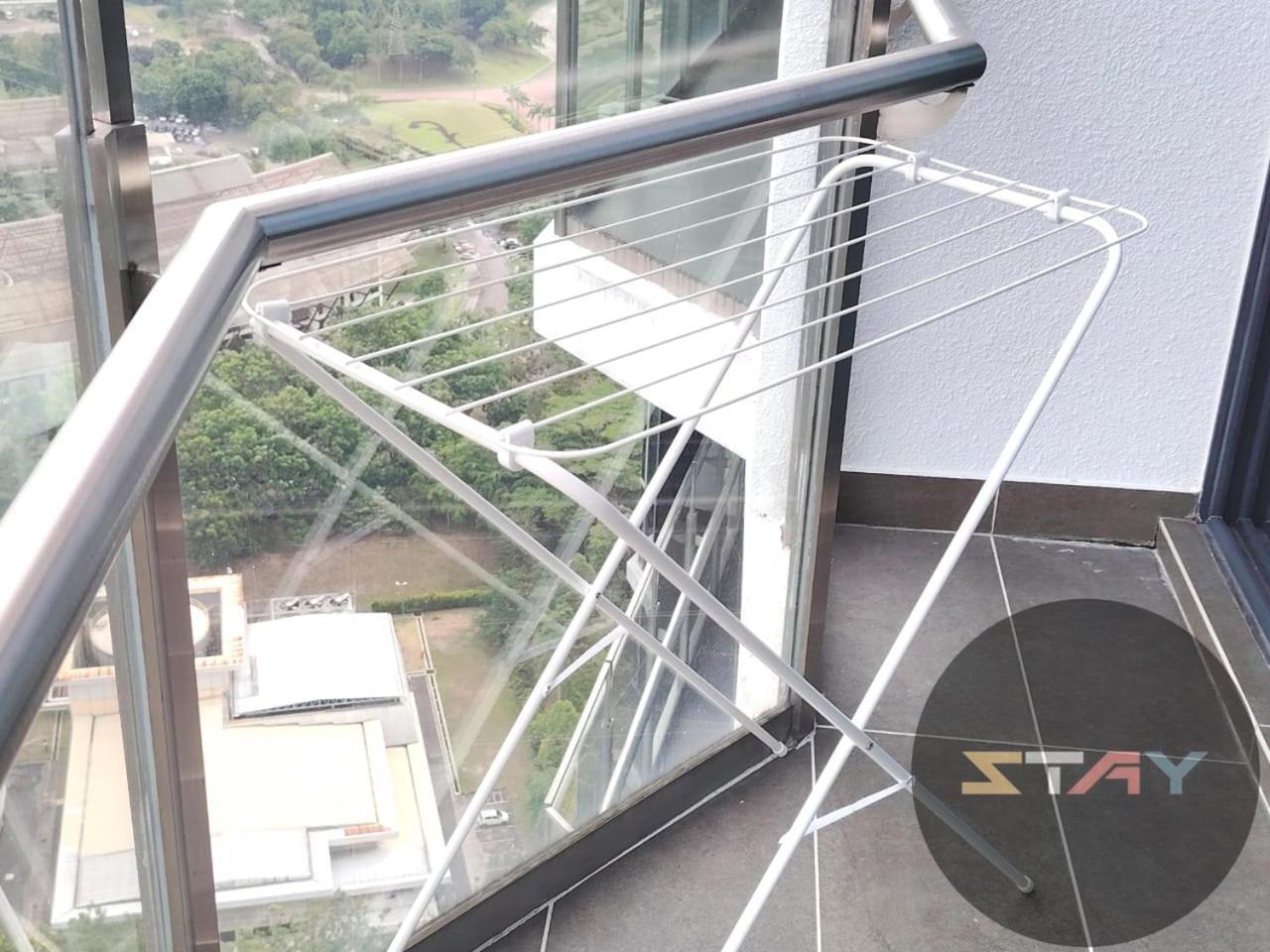 Almas Cozy Studio Escape Netflix 100Mbps Bystay Nusajaya  Exterior foto